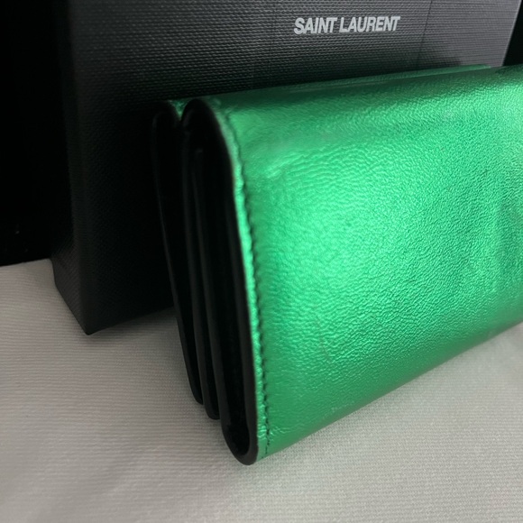 Saint Laurent Iridescent Green Trifold Wallet - Picture 7 of 16